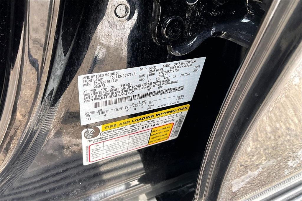 used 2025 Ford Expedition car, priced at $57,989