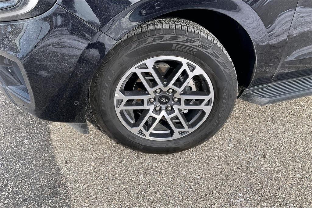 used 2025 Ford Expedition car, priced at $57,989