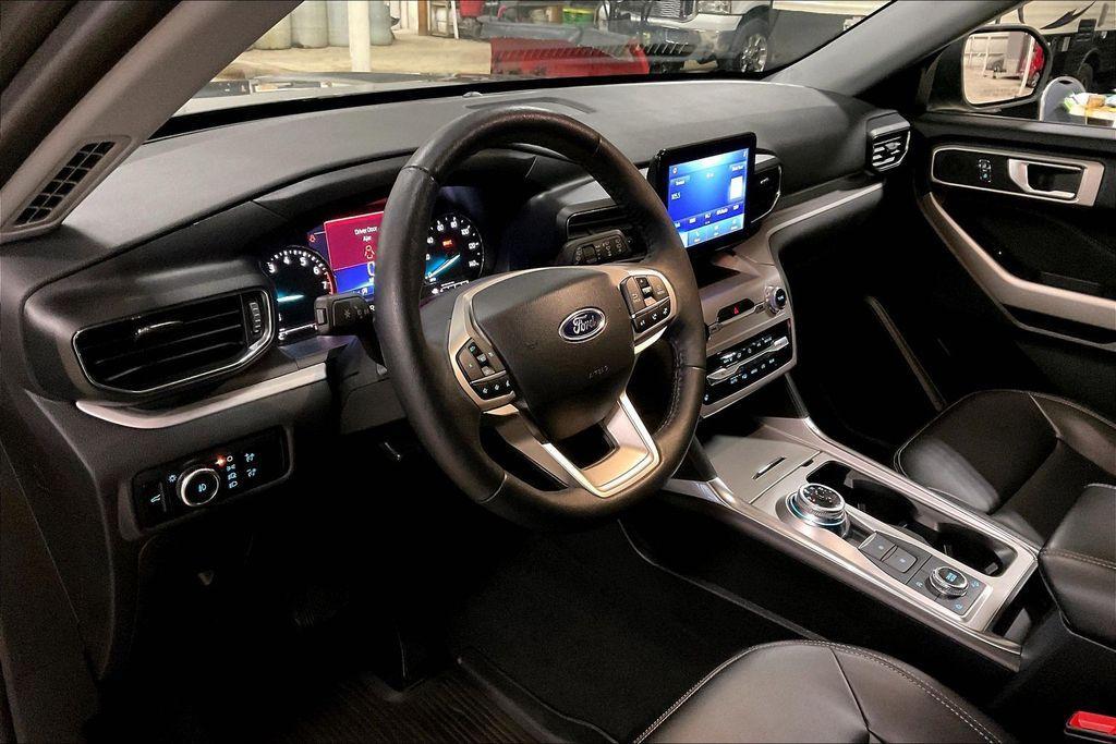 used 2024 Ford Explorer car, priced at $31,265