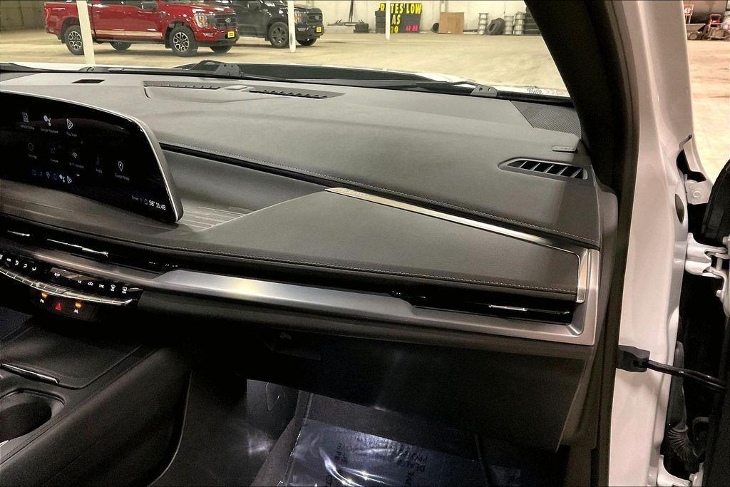used 2024 Cadillac XT4 car, priced at $25,998