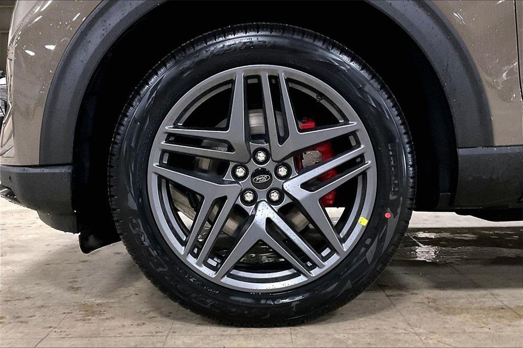 new 2026 Ford Explorer car, priced at $48,468