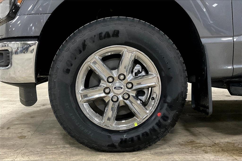 new 2025 Ford F-150 car, priced at $40,178