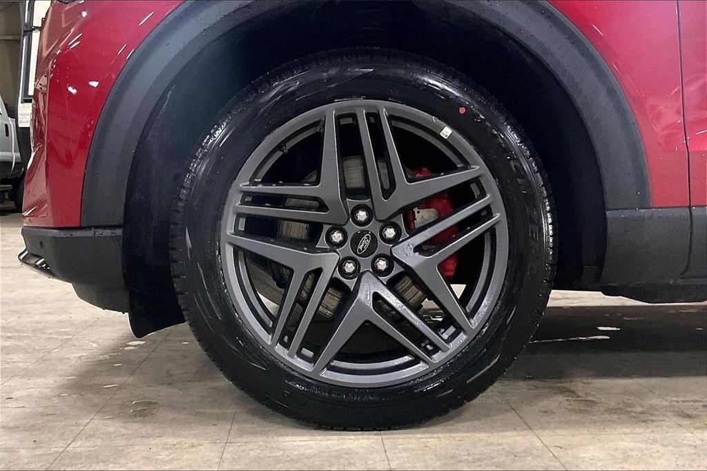 new 2026 Ford Explorer car, priced at $48,318