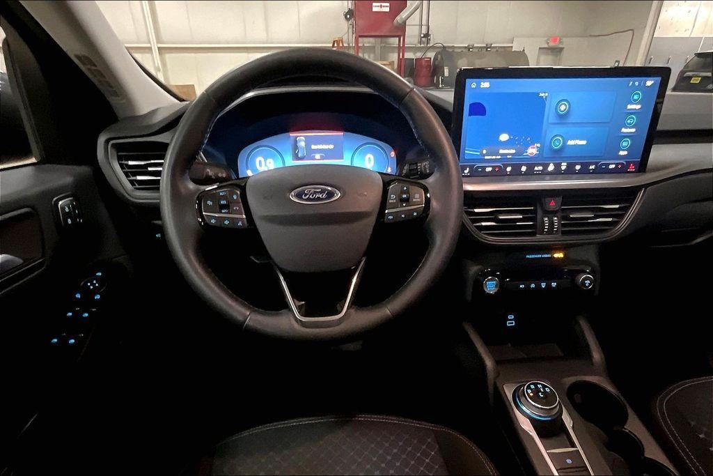 used 2023 Ford Escape car, priced at $20,958