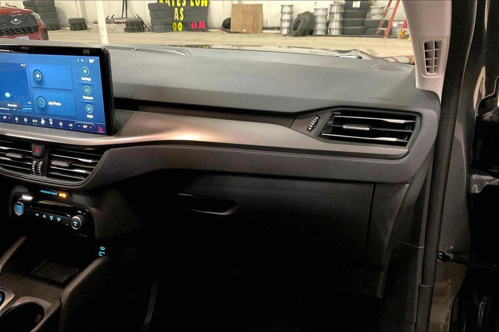 used 2023 Ford Escape car, priced at $20,958