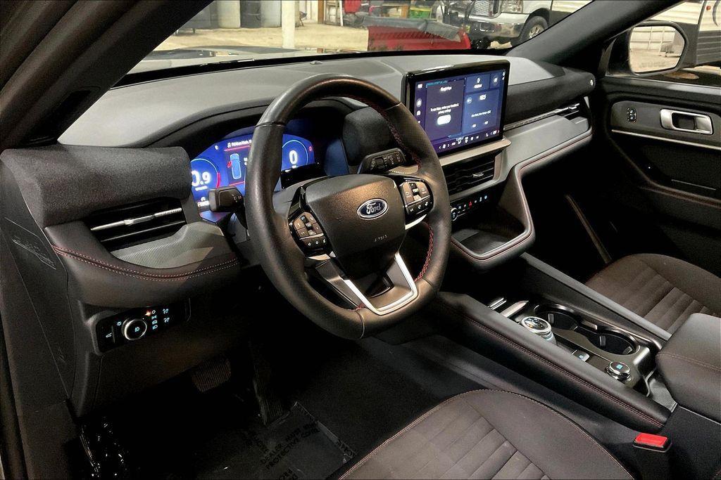 used 2025 Ford Explorer car, priced at $38,997