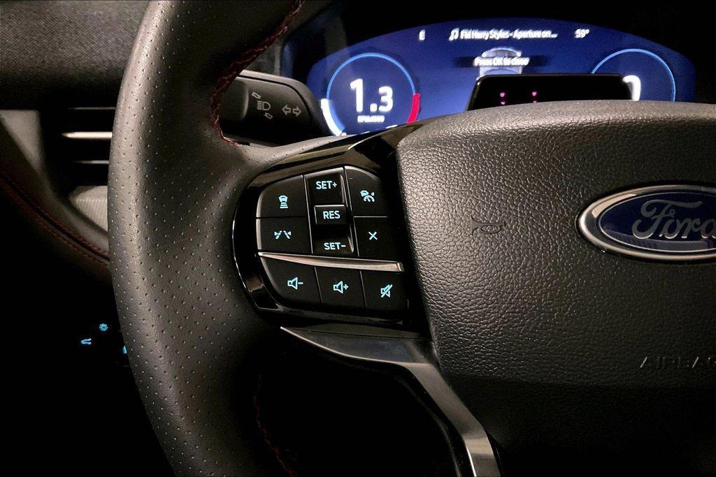 used 2025 Ford Explorer car, priced at $38,997