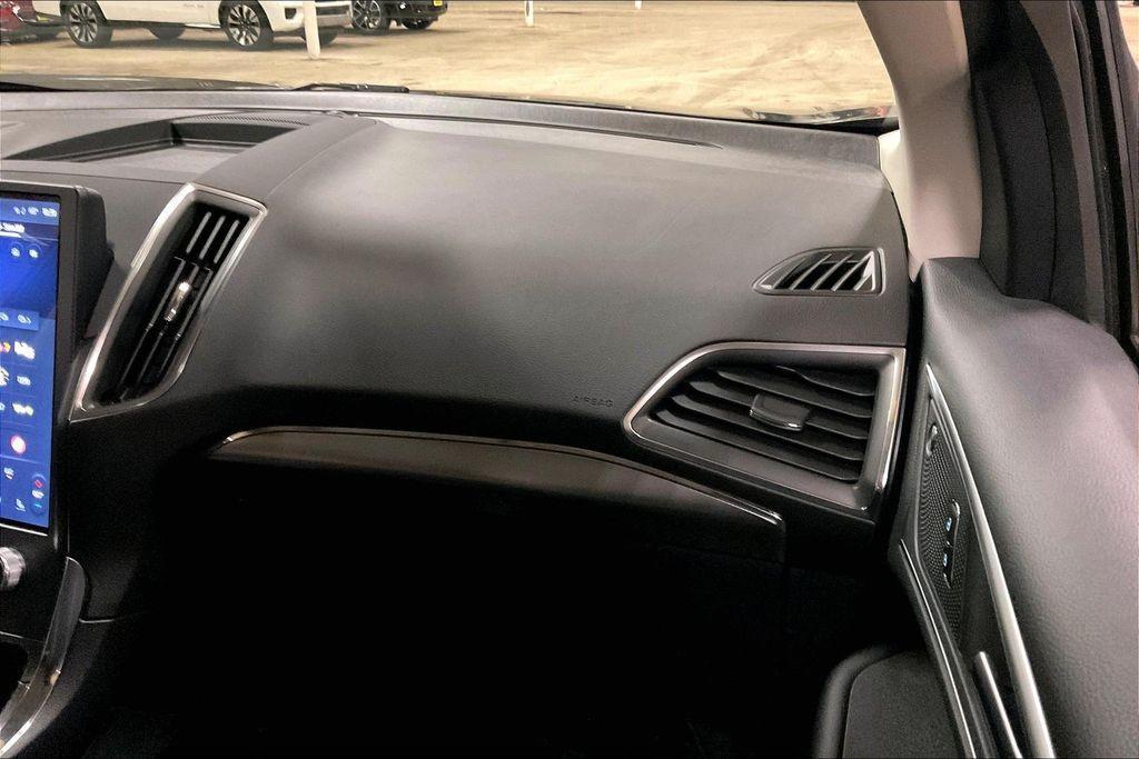 used 2023 Ford Edge car, priced at $29,484