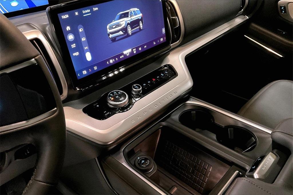 used 2025 Ford Expedition car, priced at $62,450