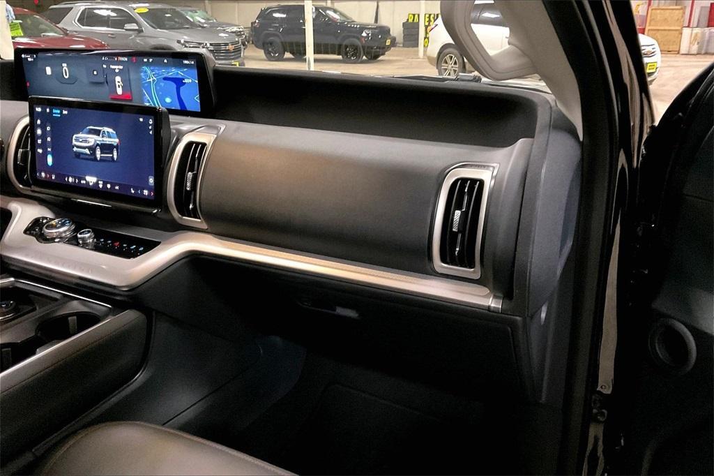 used 2025 Ford Expedition car, priced at $62,450