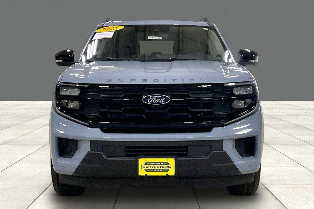 used 2025 Ford Expedition car, priced at $57,169