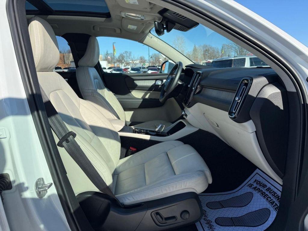 used 2023 Volvo XC40 car, priced at $19,580