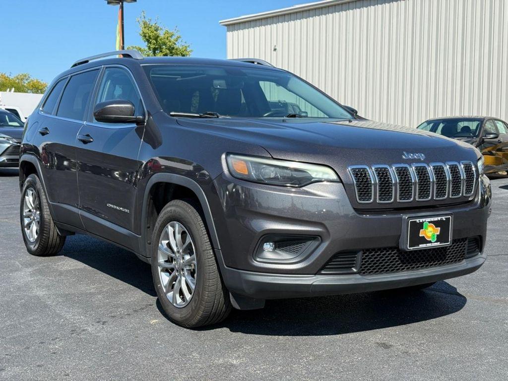 used 2019 Jeep Cherokee car, priced at $15,995