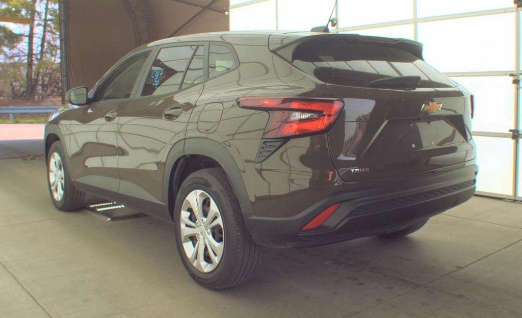 used 2024 Chevrolet Trax car, priced at $19,452