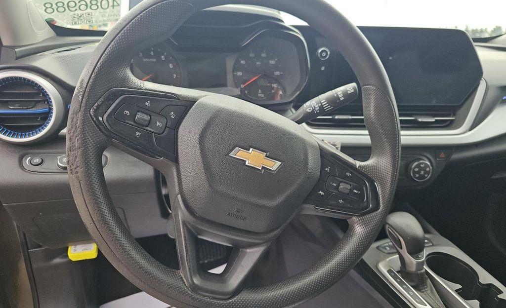 used 2024 Chevrolet Trax car, priced at $19,452