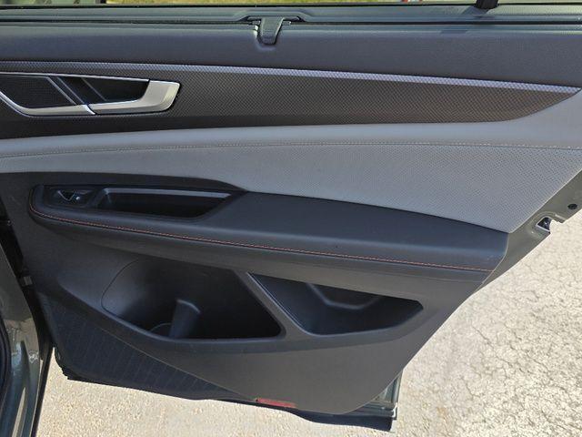 used 2025 Volkswagen Atlas car, priced at $41,500