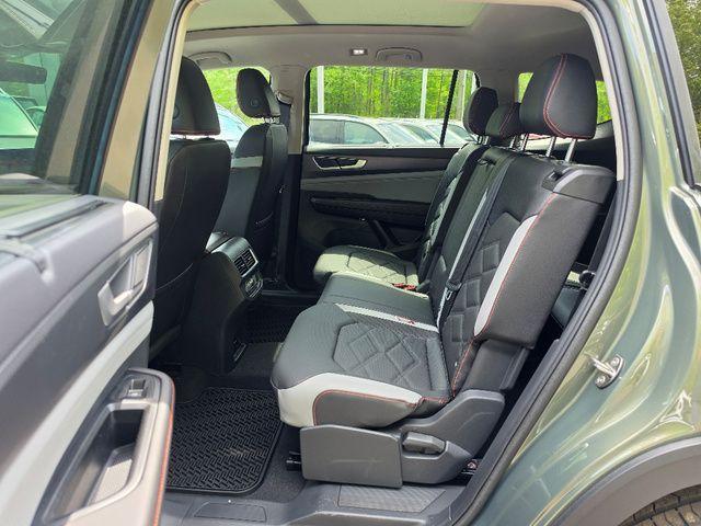 new 2026 Volkswagen Atlas car, priced at $49,620