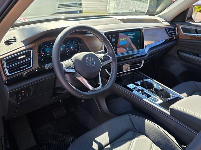 new 2026 Volkswagen Atlas car, priced at $48,476