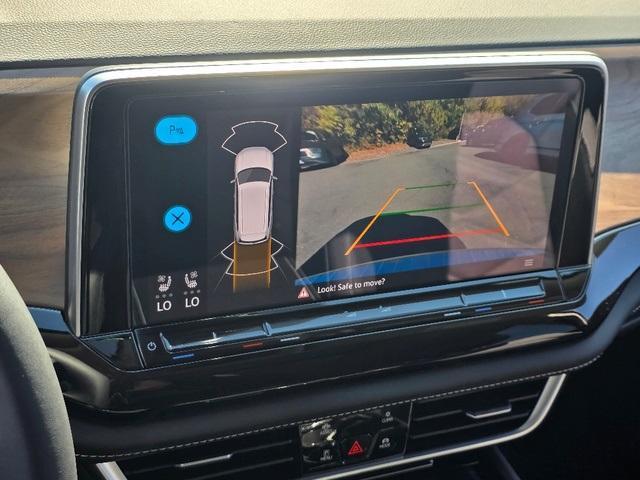 new 2026 Volkswagen Atlas car, priced at $48,476