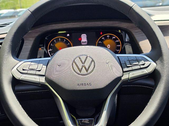 new 2026 Volkswagen Atlas car, priced at $55,714