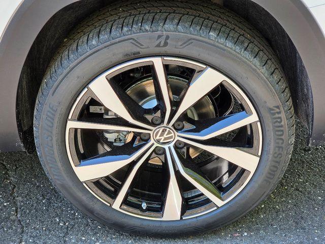 new 2026 Volkswagen Atlas car, priced at $55,714