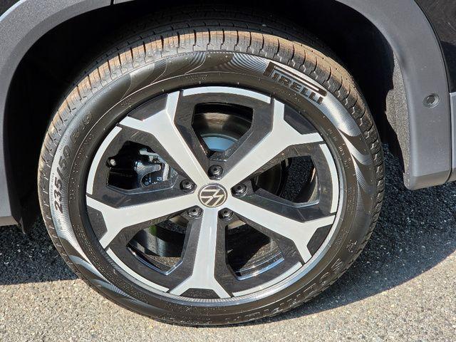 new 2026 Volkswagen Tiguan car, priced at $38,347