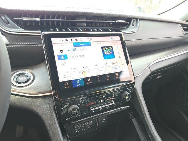 used 2023 Jeep Grand Cherokee car, priced at $27,995