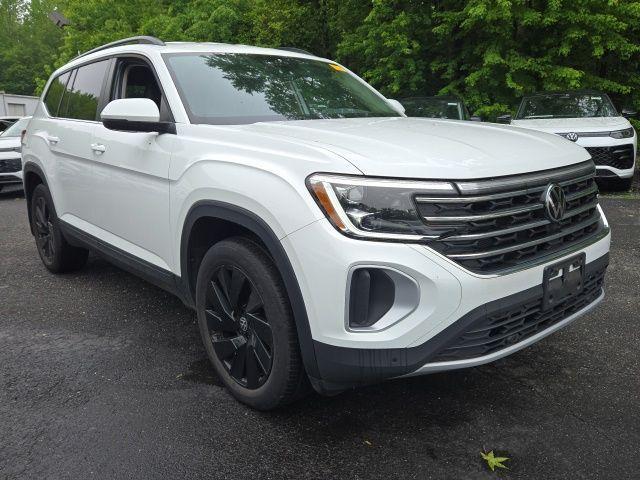 used 2024 Volkswagen Atlas car, priced at $34,399