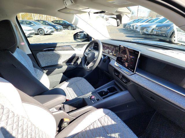 new 2026 Volkswagen Tiguan car, priced at $33,380