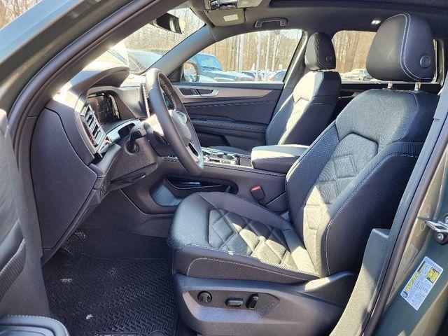 new 2026 Volkswagen Atlas Cross Sport car, priced at $47,307