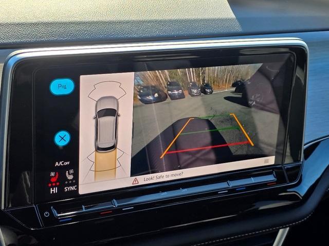 new 2026 Volkswagen Atlas Cross Sport car, priced at $46,986