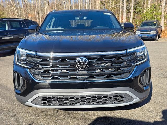 new 2026 Volkswagen Atlas Cross Sport car, priced at $46,986