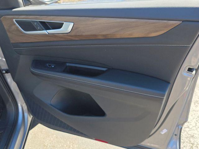 used 2025 Volkswagen Atlas car, priced at $33,995