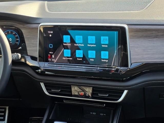 used 2025 Volkswagen Atlas car, priced at $42,895