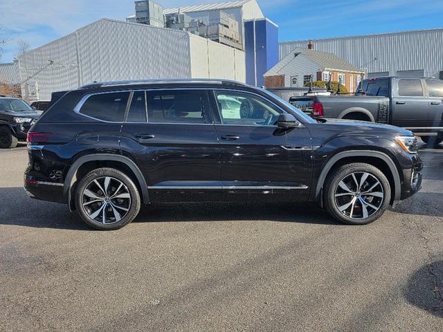 used 2025 Volkswagen Atlas car, priced at $42,895