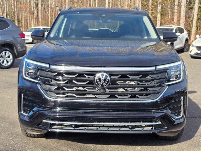 used 2025 Volkswagen Atlas car, priced at $42,895