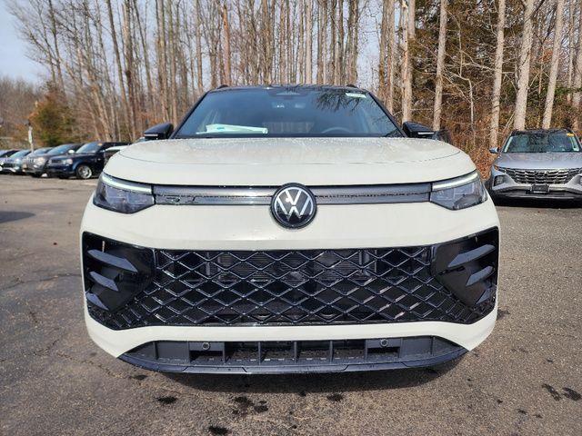 new 2026 Volkswagen Tiguan car, priced at $40,318
