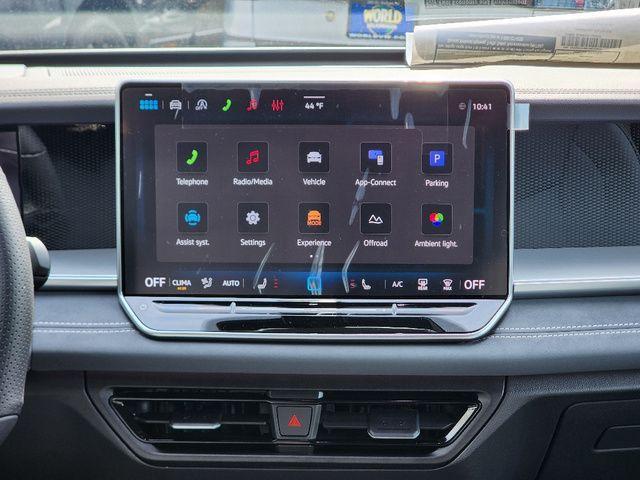 new 2026 Volkswagen Tiguan car, priced at $40,318