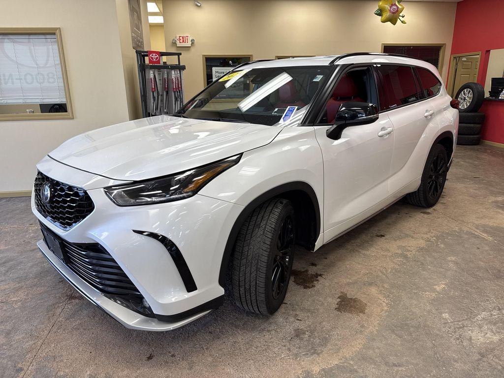 used 2023 Toyota Highlander car, priced at $39,941