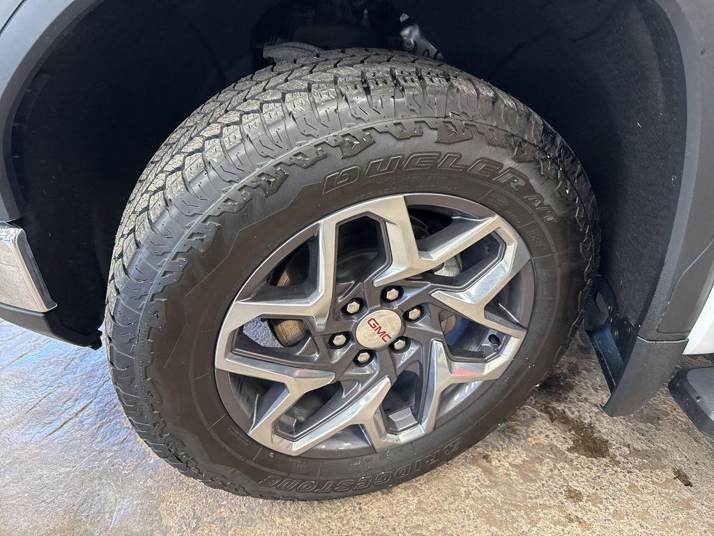 used 2023 GMC Sierra 1500 car, priced at $49,914