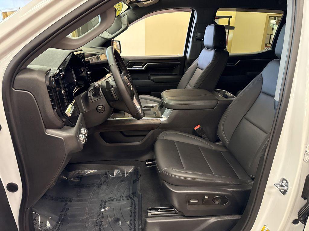 used 2023 GMC Sierra 1500 car, priced at $49,914