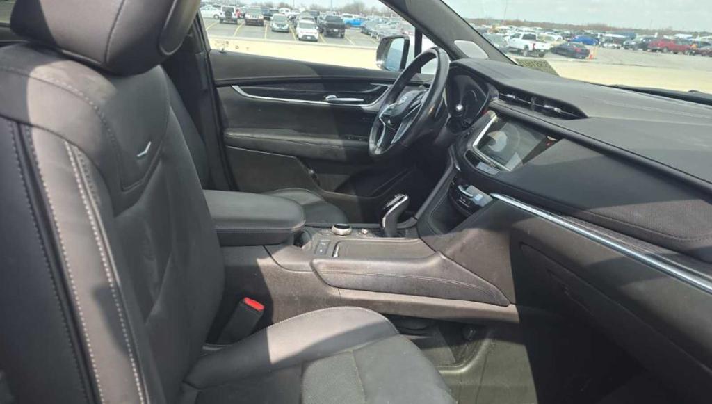 used 2024 Cadillac XT5 car, priced at $34,990