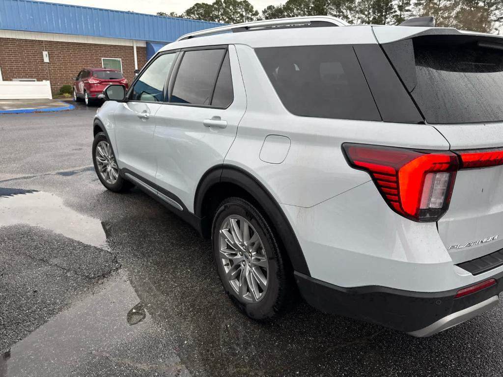 used 2025 Ford Explorer car, priced at $43,098