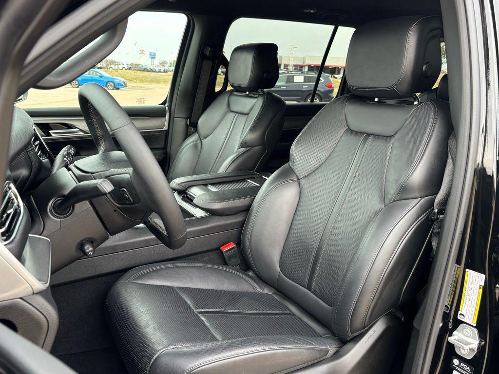 used 2025 Jeep Wagoneer car, priced at $53,591