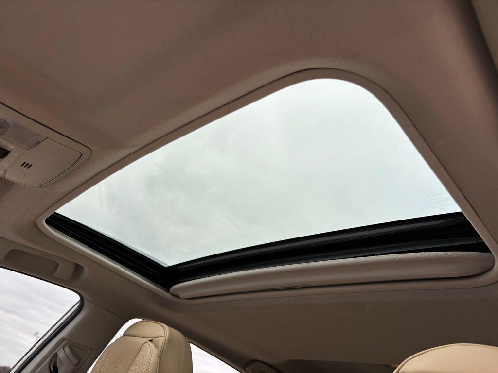 used 2018 Toyota RAV4 Hybrid car, priced at $15,991