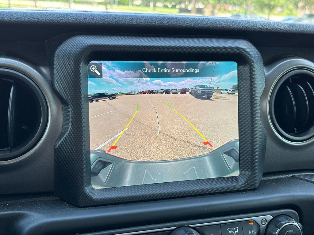 used 2023 Jeep Gladiator car, priced at $36,991
