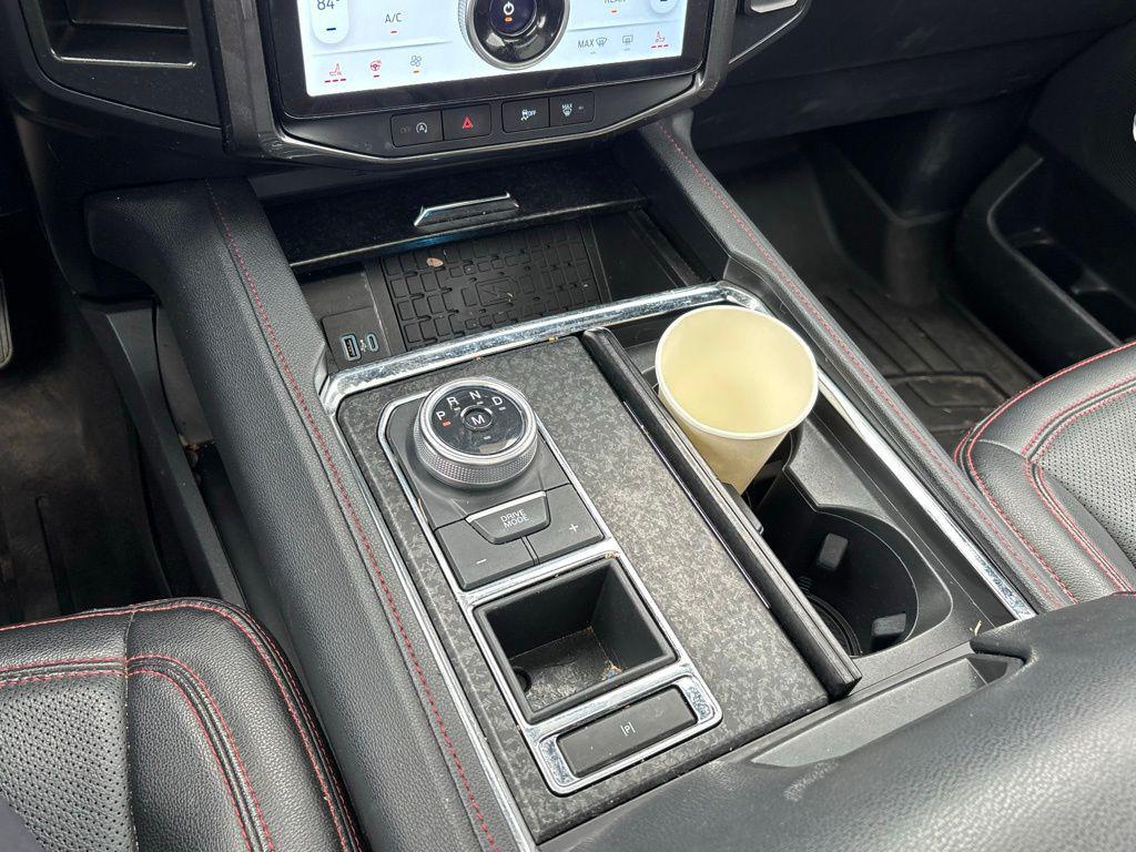 used 2022 Ford Expedition car, priced at $35,639