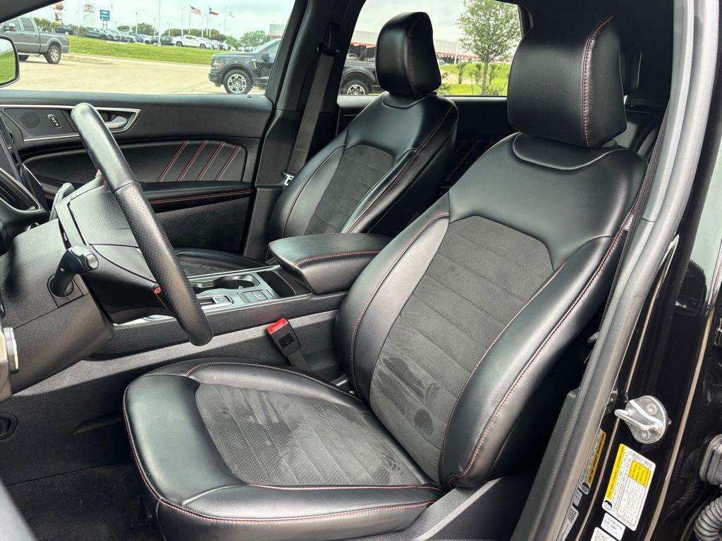 used 2024 Ford Edge car, priced at $29,991