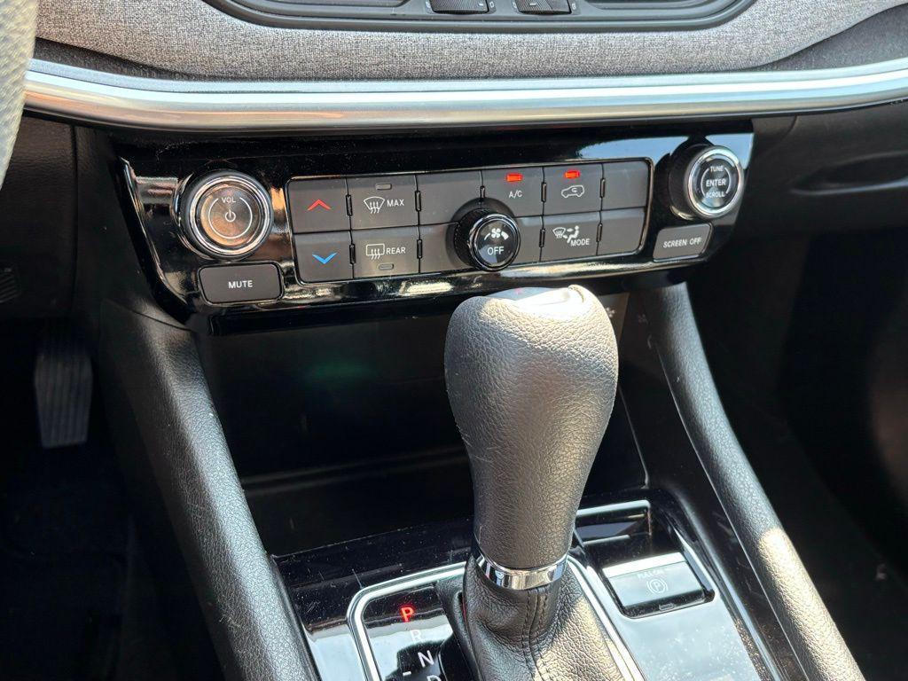 used 2024 Jeep Compass car, priced at $20,491