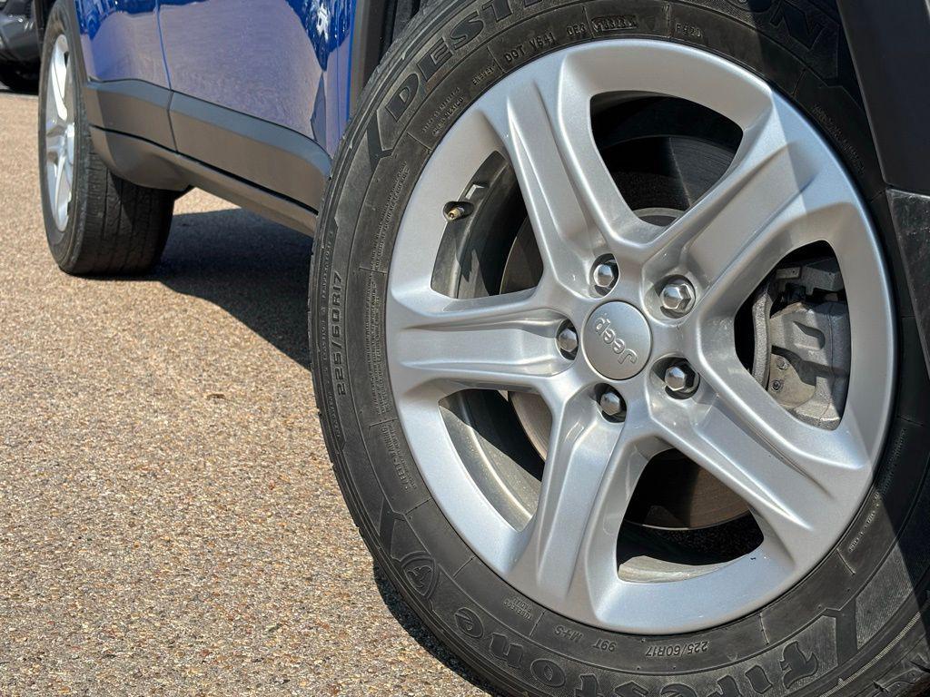 used 2024 Jeep Compass car, priced at $20,491